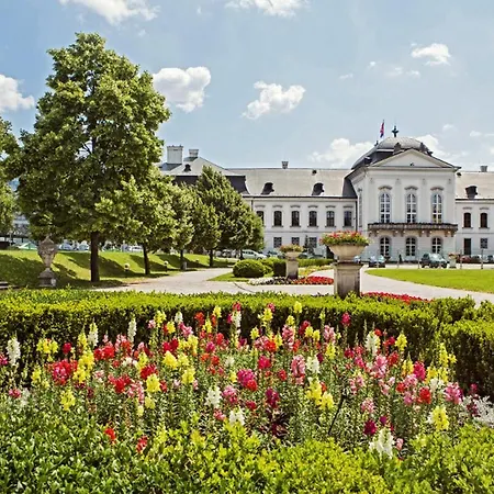 Mona Lisa Apartment *