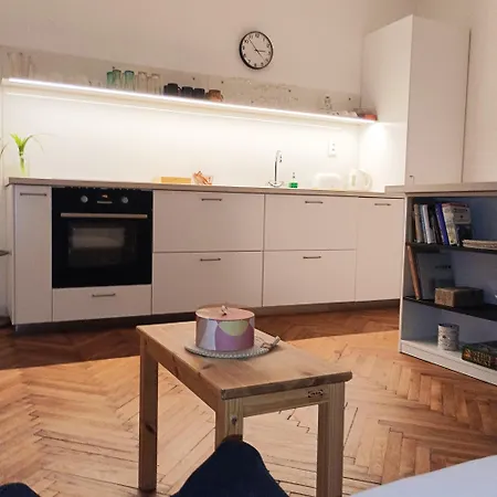 Mona Lisa Apartmán